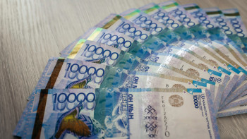 Фотография к новости: Қарағандыда тұрғындарға 39 млн теңге шығын келтірген алаяқ ұсталды