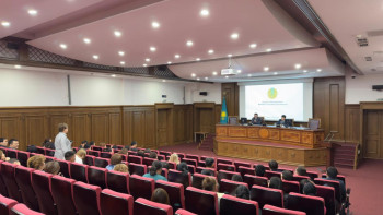 Фотография к новости: Оқу-ағарту министрлігінде Әдеп кодексі мәселелері жөніндегі семинар өтті