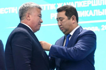 Фотография к новости: Министр ауылды дамытуға атсалысып жүрген агробизнес өкілдерін марапаттады