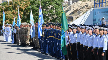 Фотография к новости: Әскери-теңіз күштері туының көтерілгеніне 28 жыл