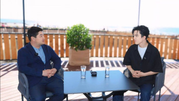 Фотография к новости: Димаш Құдайберген Маңғыстаудың туристік әлеуетін насихаттауға үлес қоспақ