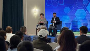 Фотография к новости: Елордалықтар Қазақстанда АЭС салу мәселесін талқылауды бастады