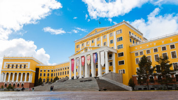 Фотография к новости: Криптовалютаның тұрақсыз бағамы Қазақстанға қалай әсер етіп жатыр?