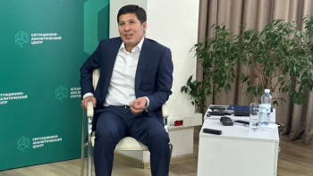 Фотография к новости: "Әділетсіз емес пе?": Жалақысы 850 мыңнан асатындар МӘМС-ке толық айлықтан төлемейді