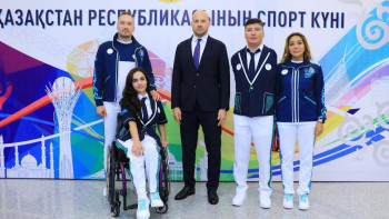 Фотография к новости: Париж-2024. Астанада паралимпиадашыларға құрмет көрсетілді