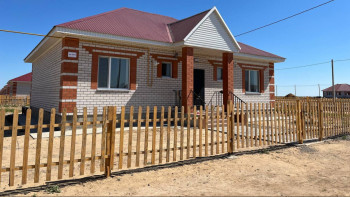 Фотография к новости: Су тасқыны. Қобдада  үйлердің 63-і дайын