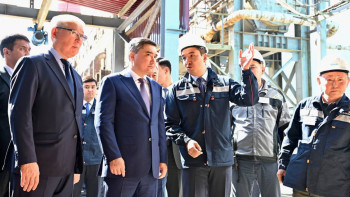 Фотография к новости: Бектенов: Отандық өнеркәсіпті дамыту үшін озық ғылыми зерттеулерді пайдалану қажет