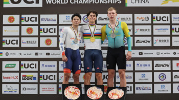 Фотография к новости: Данияр Шаяхметов тректегі велоспорттан әлем чемпионатында күміс медаль жеңіп алды