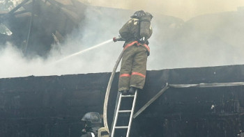 Фотография к новости: СҚО-да 126 шаршы метр тұрақ жанып кетті