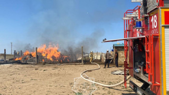 Фотография к новости: Ақтөбе облысында 30 тонна шөп өртеніп кетті