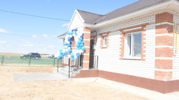 Фотография к новости: Су тасқыны. Ақтөбеде Ойыл тұрғындары жаңа үйлердің кілттерін алды