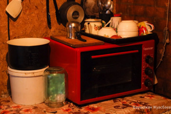 Фотография к новости: Астана әкімдігі апатты жағдайда тұратын отбасыға үй беруге міндеттелді