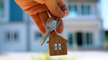 Фотография к новости: Ақтөбеде қайтыс болғандар баспана кезегінде тұрған