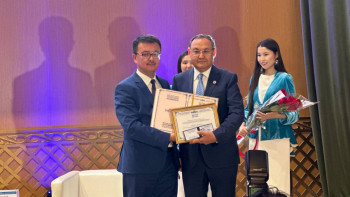 Фотография к новости: Ақылбек Күрішбаев: Академик атағы – зейнеттегі жайлы орын емес