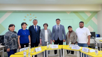 Фотография к новости: Нұртөре Жүсіп мектептерде қауіпсіздікті күшейту қажет екенін айтты