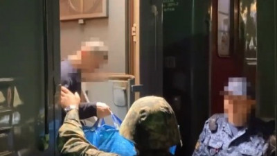 Ресейден аса ірі мөлшерде есірткі контрабандасы үшін күдікті экстрадицияланды