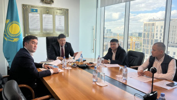 Фотография к новости: Көшпенділер ойынына қатысатын құсбегілердің дайындығы тексерілді