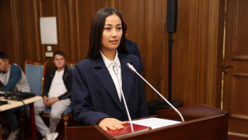 Фотография к новости: Мемлекеттік қызметшілер Конституция күні қарсаңында ант қабылдады