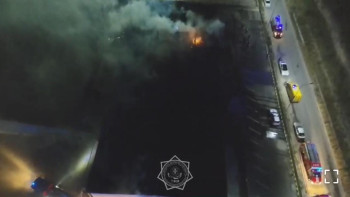 Фотография к новости: Алматыда ірі қойма өртеніп жатыр