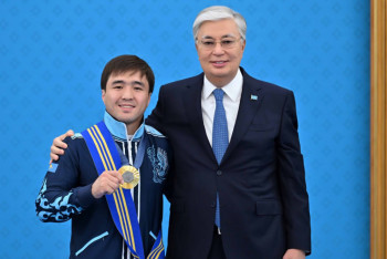 Фотография к новости: Елдос Сметов чемпион болған соң жол төселді ме? – Қарашөкеев жауап берді