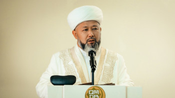 Фотография к новости: Намаз оқитын қыздың құқығы неге шектелуі керек? – Бас мүфти мәлімдеме жасады