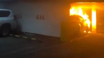 Фотография к новости: Алматыда паркингте тұрған көліктер өртеніп кетті