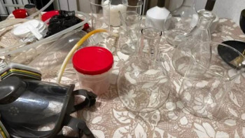 Фотография к новости: Алматыда ерлі-зайыптылар есірткі зертханасын ұйымдастырған