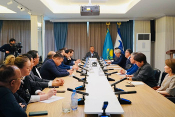 Фотография к новости: "Ақжолдықтар" Қазақстанда АЭС салынуын қолдады