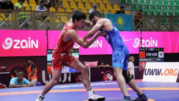 Фотография к новости: Бүгін күрестен 20 жасқа дейінгі балуандар арасындағы Әлем біріншілігі басталды