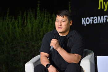 Фотография к новости: Депутат: Озық технологияны пайдаланып, ашықтықты қамтамасыз етуіміз керек