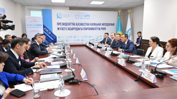 Фотография к новости: Әшімбаев Жолдауда жүктелген міндеттерді ынтымақтаса іске асыруға шақырды