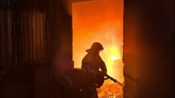 Фотография к новости: Алматыда қойма өртенді