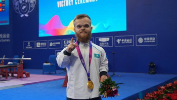 Фотография к новости: Давид Дегтярев – Паралимпиаданың екі дүркін чемпионы