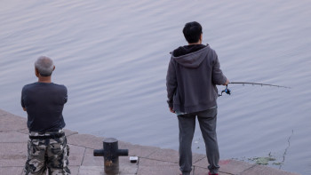 Фотография к новости: Қарағанды облысында полицейлер заңсыз балық аулаушыларды анықтады