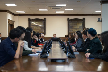 Фотография к новости: ЕҰУ ғалымдары Президент Жолдауын талқылады