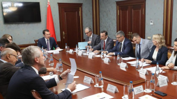 Фотография к новости: Минскіде Қазақстан Президентінің Жолдауы бойынша дөңгелек үстел өтті