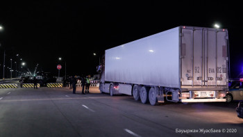 Фотография к новости: Астанада салмақ нормаларын сақтамаған көліктерге айыппұл салынады