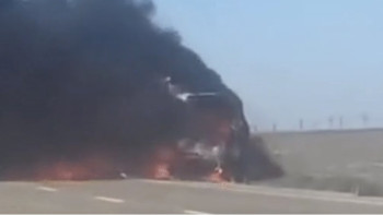 Фотография к новости: Ақтау-Мұнайлы тас жолындағы жол апатында үш адам өртеніп кетті