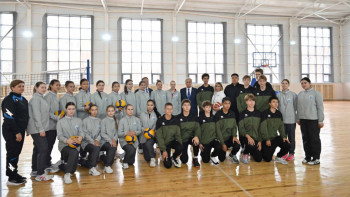 Фотография к новости: Тоқаев Қостанай қаласындағы дене шынықтыру-сауықтыру кешенін аралап көрді