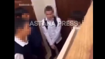 Фотография к новости: Астанада 9-сынып оқушылары мектепте бассыздық орнатқан