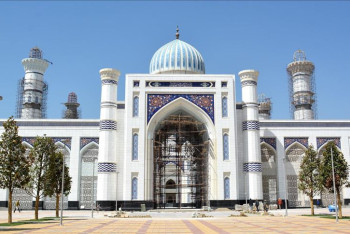 Фотография к новости: Тәжікстанда бас имамды пышақтап кетті