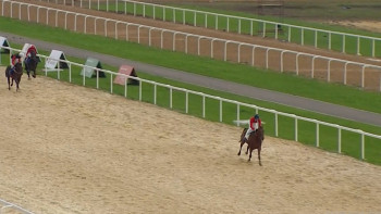 Фотография к новости: Көшпенділер ойыны: 3200 метрлік ұшқыр бәйгенің жүлдегері – Лайф’сЭБриз