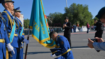 Фотография к новости: Ақтөбедегі әскери институтты 27-ші түлектер бітіріп шықты