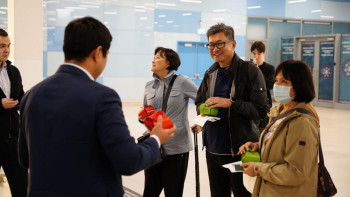 Фотография к новости: Қала күні: Алматы халықаралық әуежайында шетелдік туристерді қалай қарсы алды