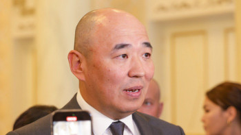 Фотография к новости: "Олармен келіспеймін". Шарлапаев отандық көлік өндірісі туралы сұраққа жауап берді