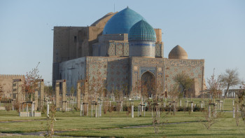 Фотография к новости: Қожа Ахмет Ясауи кесенесінің айналасында құрылыс шектелмек – заң жобасы