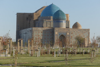 Фотография к новости: Қожа Ахмет Ясауи кесенесінің айналасында құрылыс шектелмек – заң жобасы