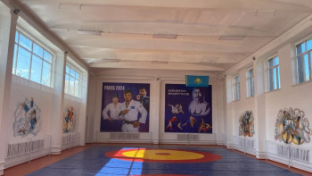 Фотография к новости: Қарағандыдағы Абай ауданында күрес орталығы ашылды