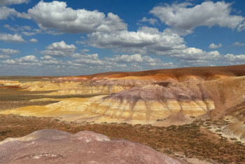 Фотография к новости: Ұлытау өңірінің кереметі: Ақжар таулары туралы естуіңіз бар ма