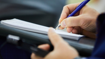 Фотография к новости: Ақтөбеде арнаулы қызмет орталықтарының өкілдері жауапқа тартылды